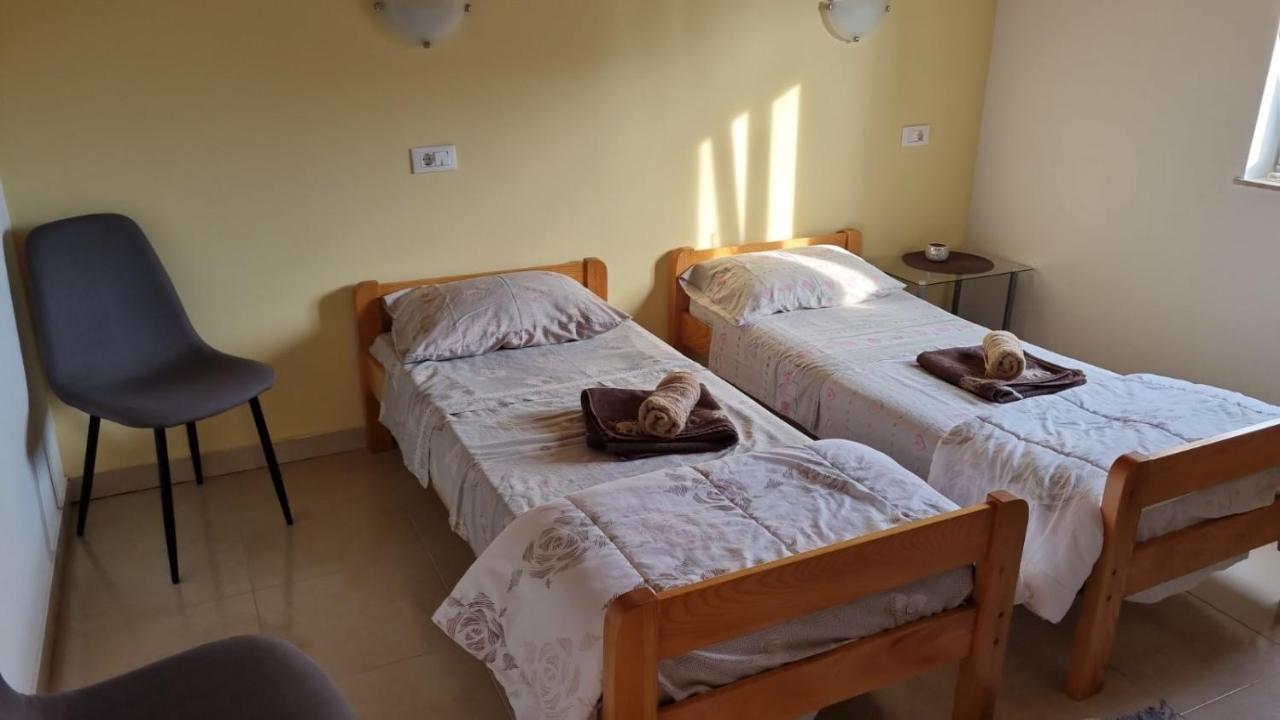 Sobe Anja Guest House Brtonigla Eksteriør bilde