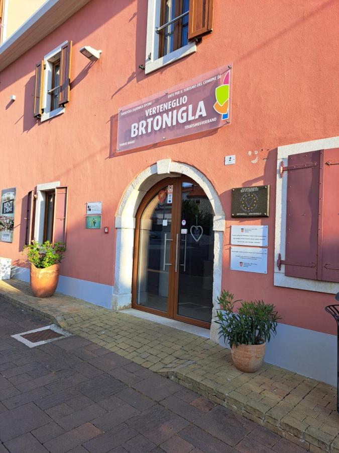 Sobe Anja Guest House Brtonigla Eksteriør bilde